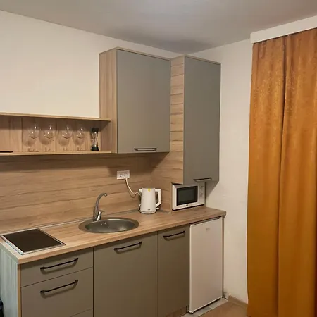 Inaya Free Parking *