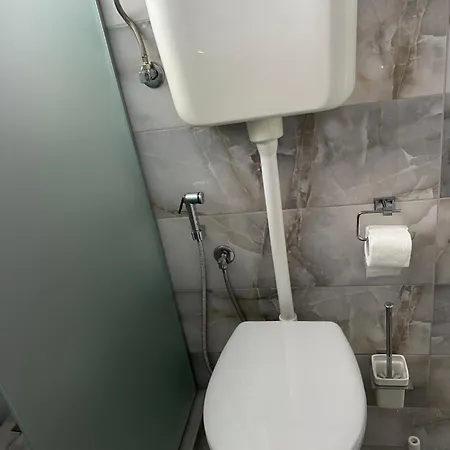 Inaya Free Parking *